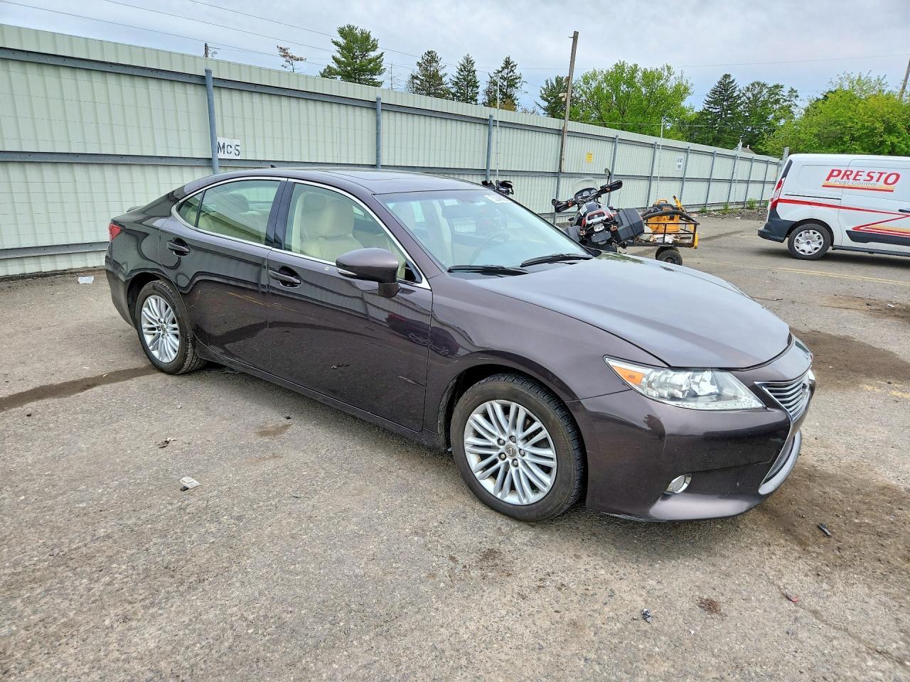 2013 LEXUS ES 350
