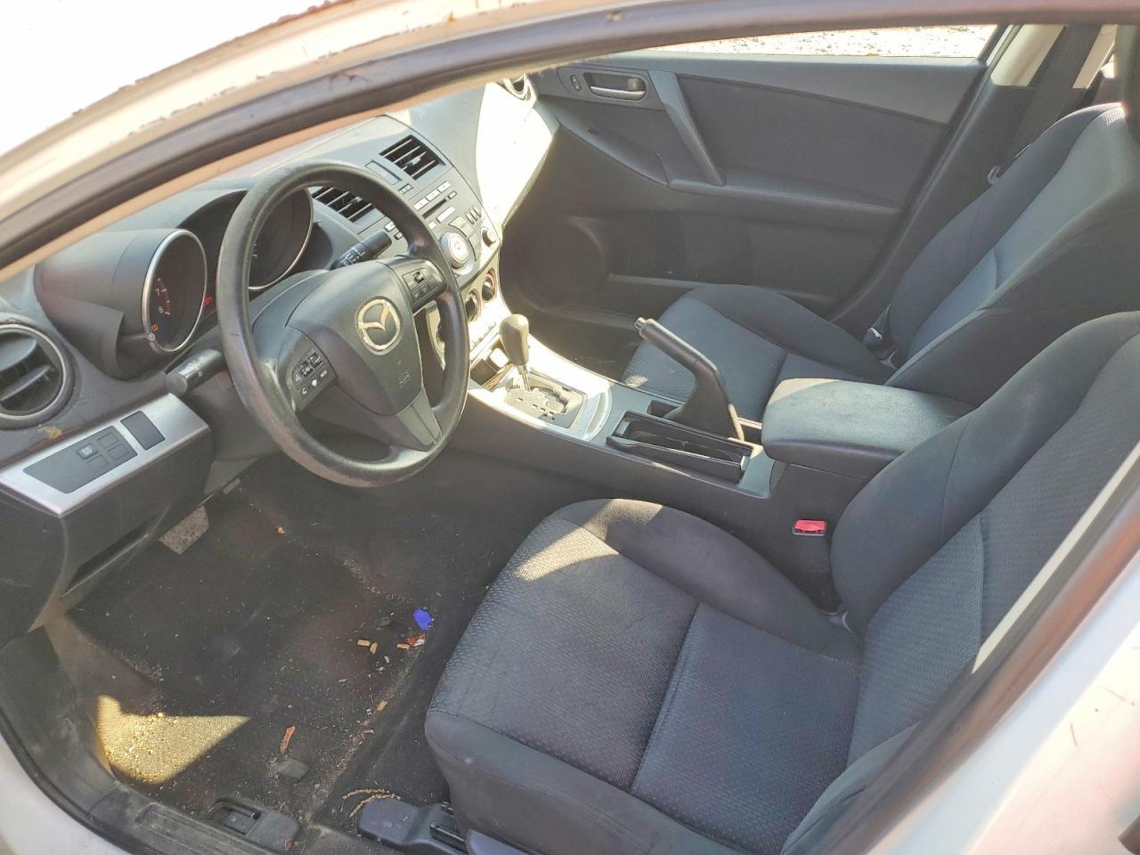 2010 MAZDA 3
