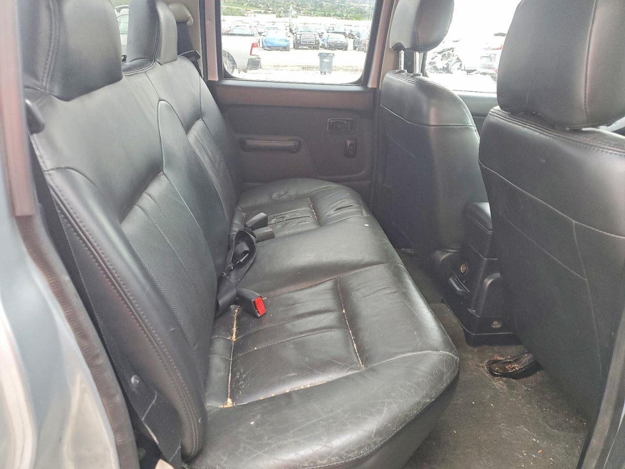 2002 NISSAN Frontier