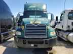 2016 MACK Cxu612