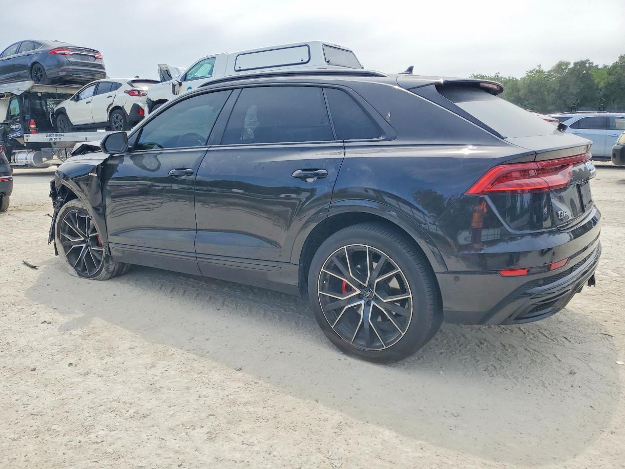 2021 AUDI Q8