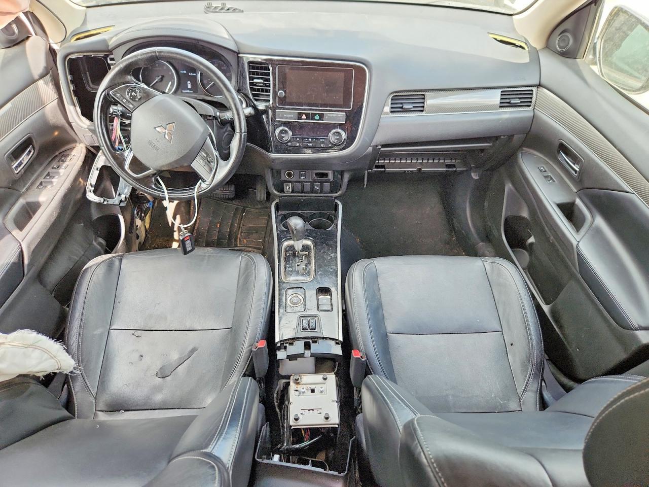 2019 MITSUBISHI outlander