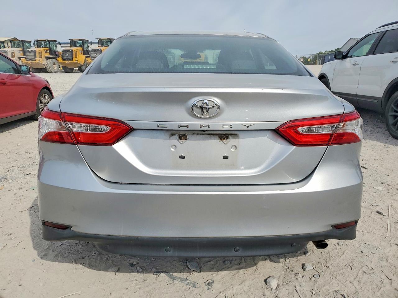 2018 TOYOTA CAMRY