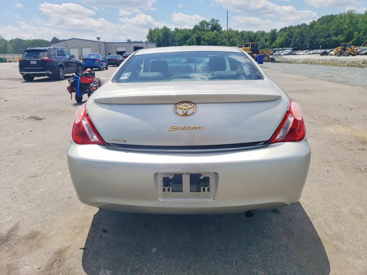 2004 TOYOTA CAMRY