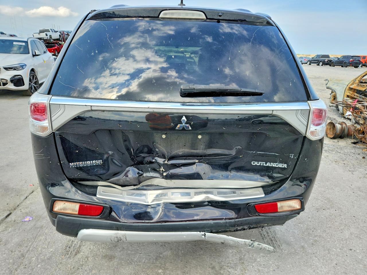 2015 MITSUBISHI outlander