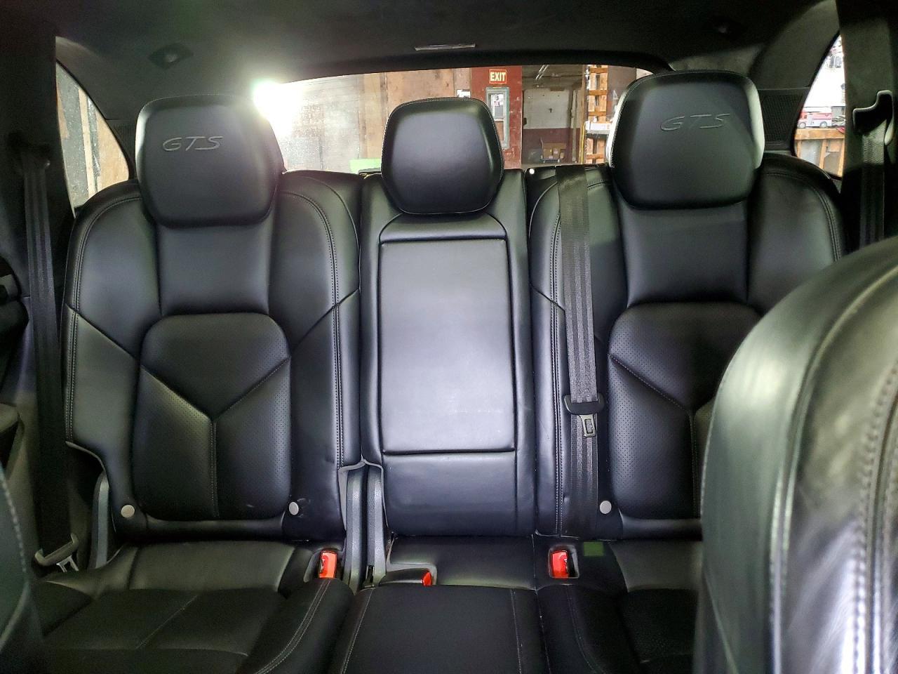 2018 PORSCHE CAYENNE