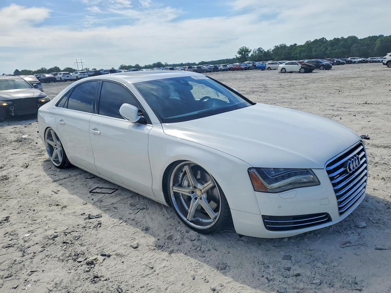 2011 AUDI A8 QUATTRO