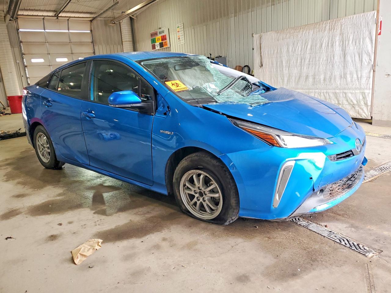 2022 TOYOTA PRIUS