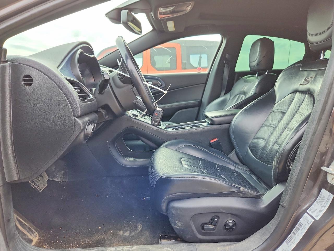 2016 CHRYSLER 200