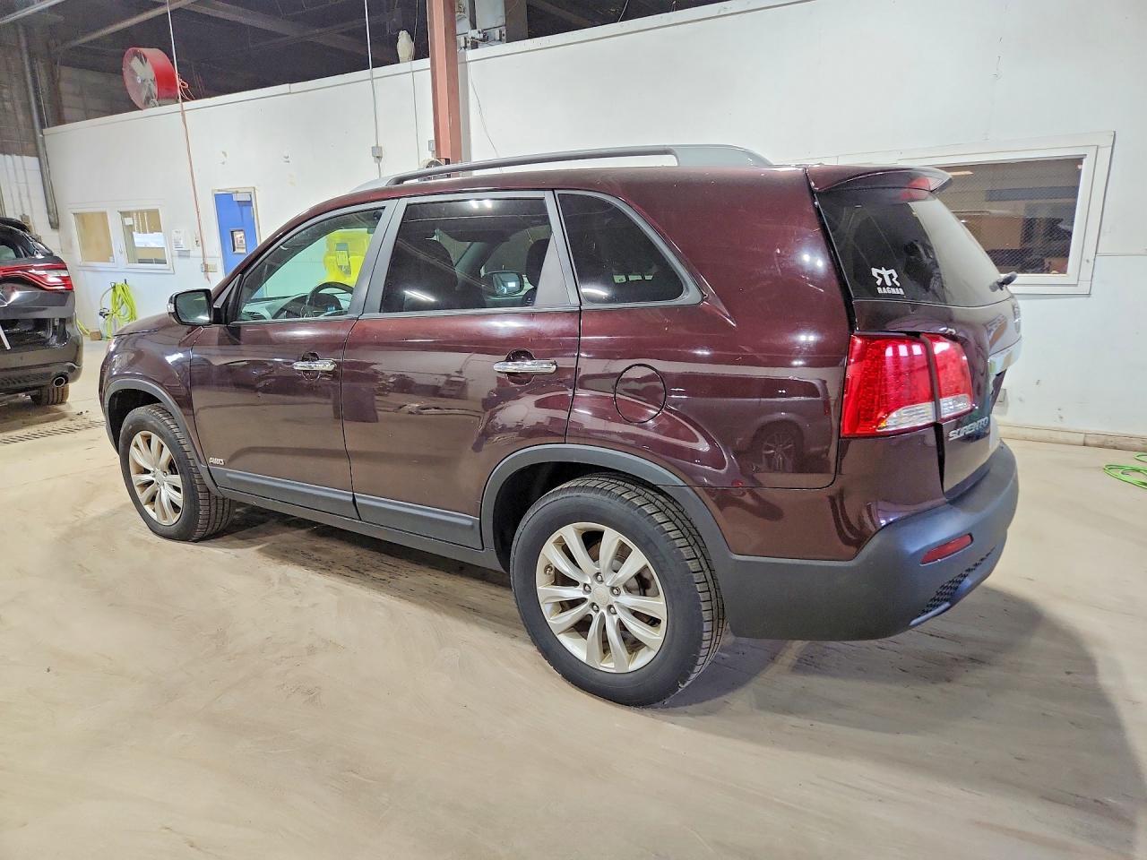 2011 KIA SORENTO