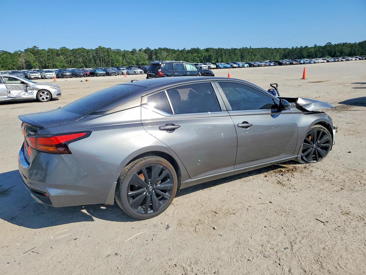 2022 NISSAN ALTIMA