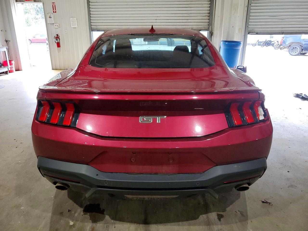 2025 FORD MUSTANG