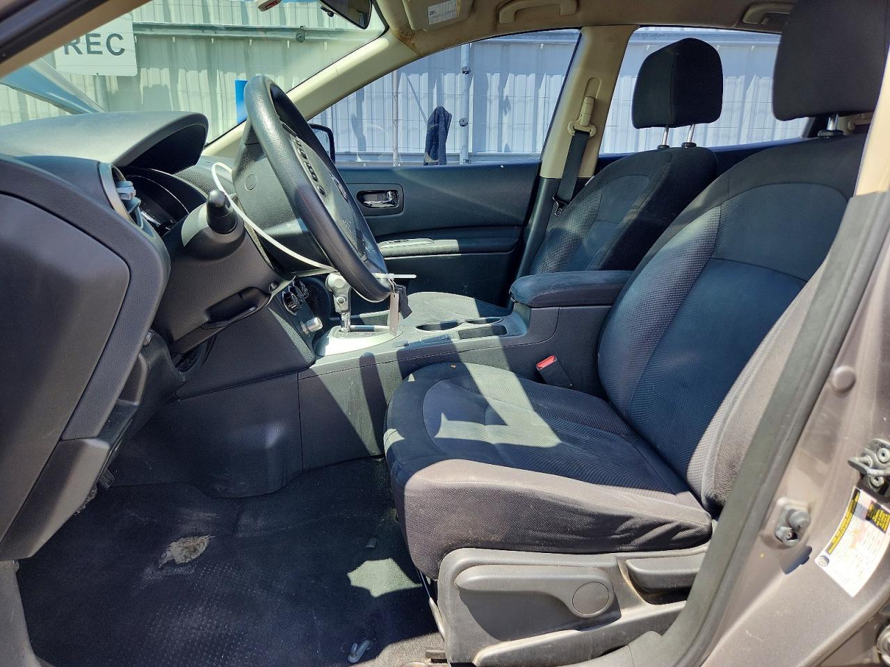 2014 NISSAN ROGUE