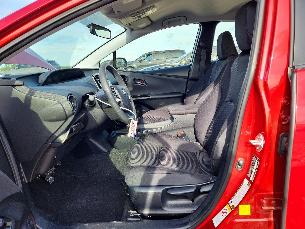 2016 TOYOTA PRIUS