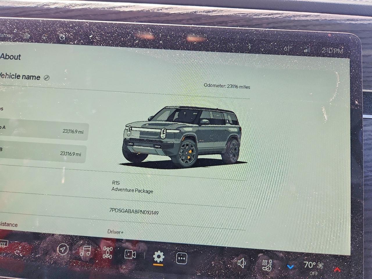 2023 RIVIAN R1s