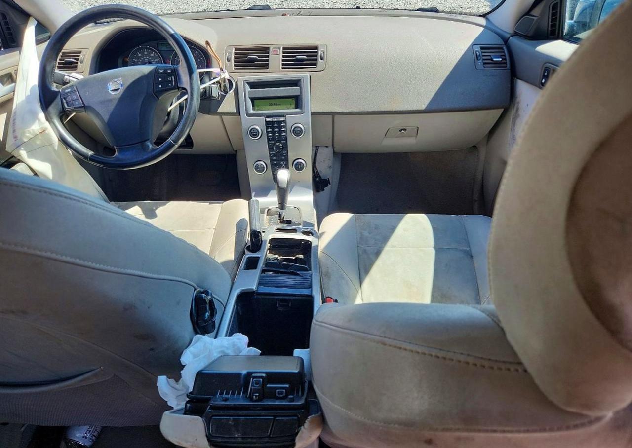 2010 VOLVO S40