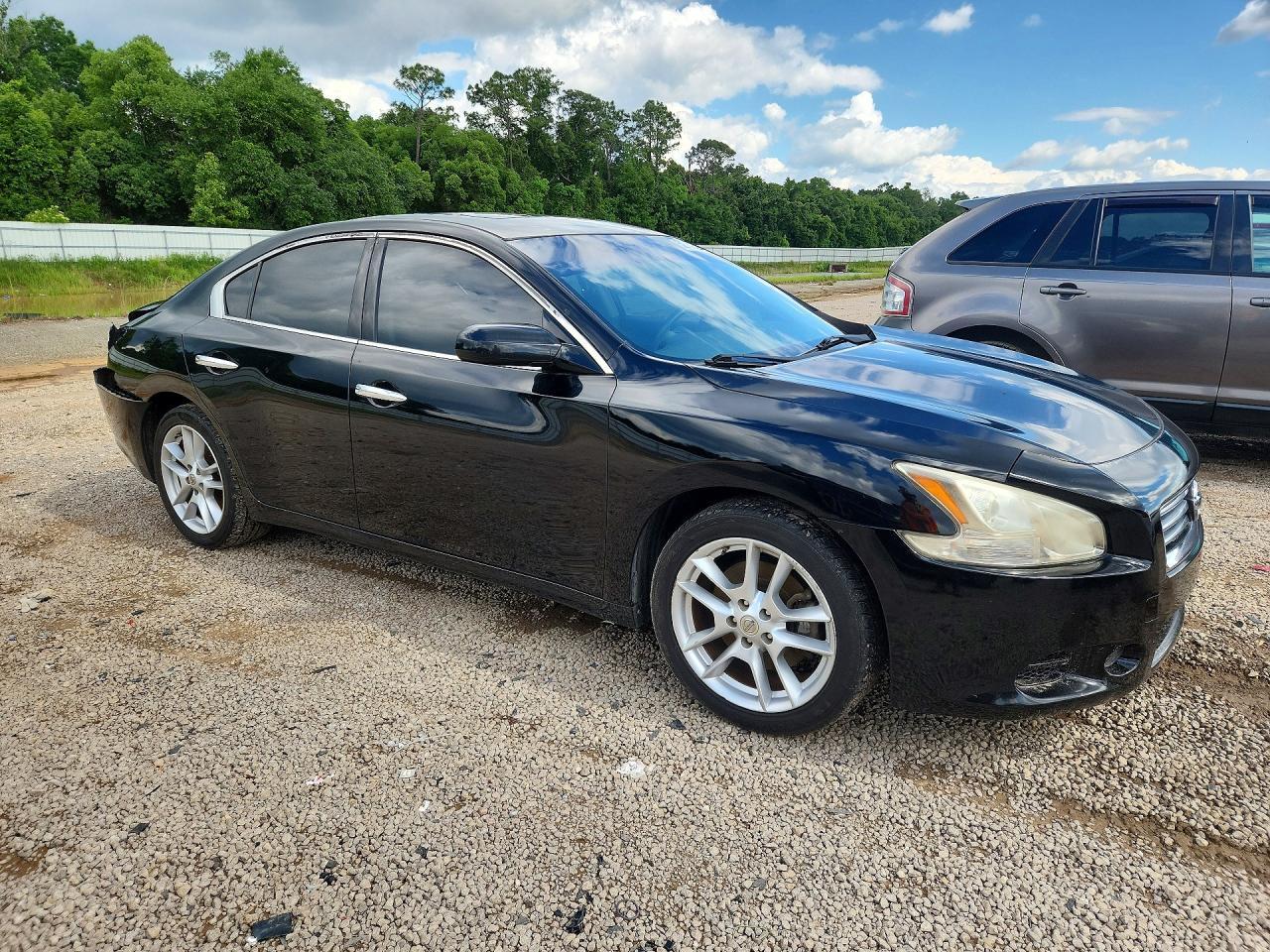 2014 NISSAN Maxima