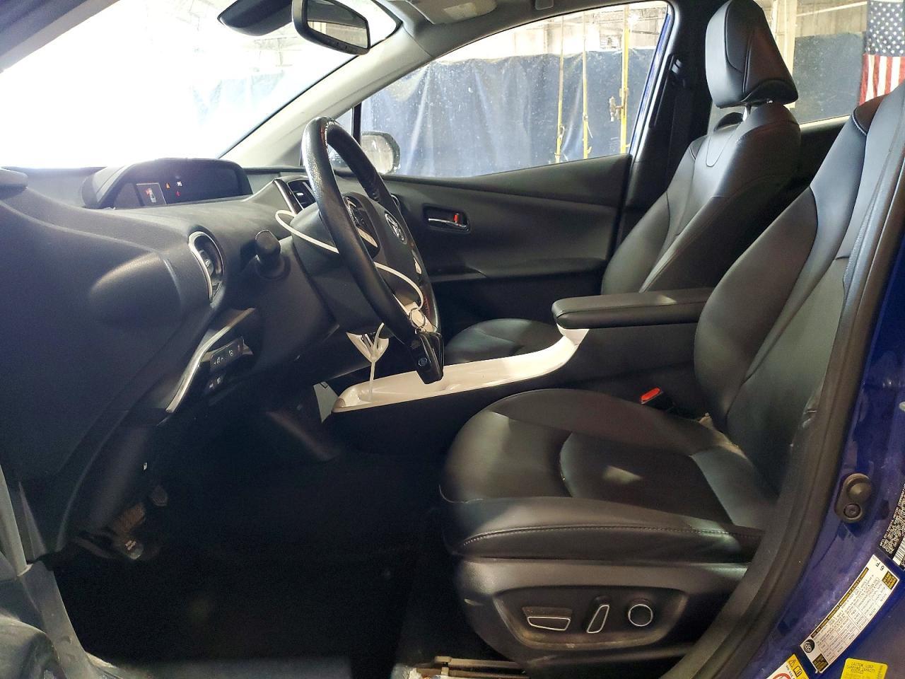 2017 TOYOTA PRIUS