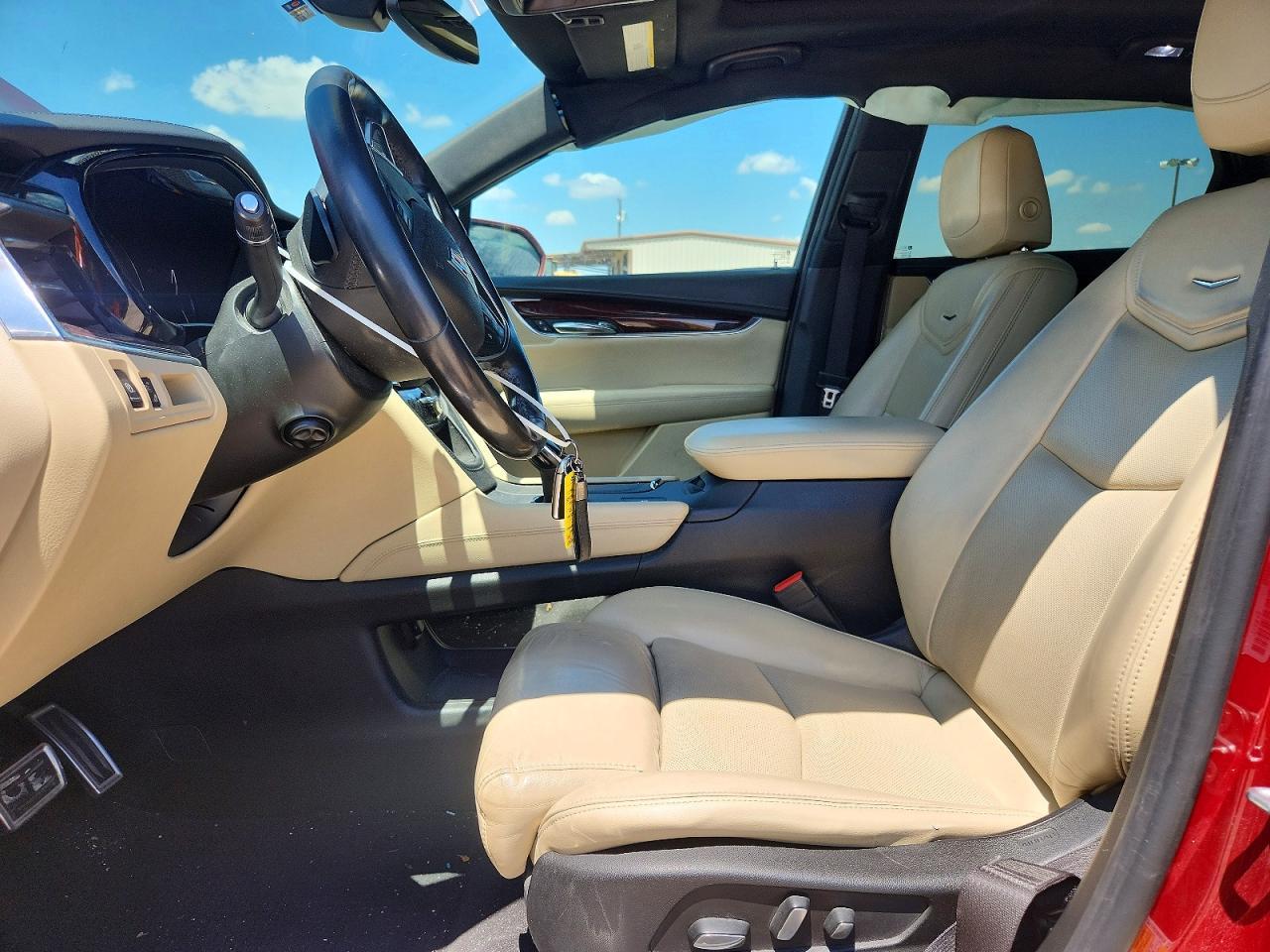 2017 CADILLAC XT5