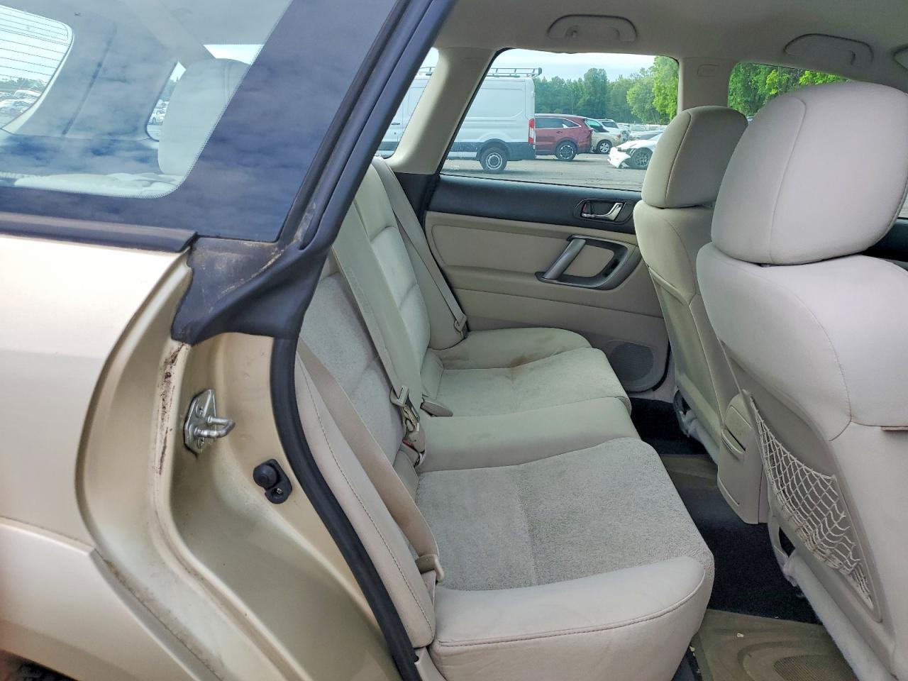 2009 SUBARU Outback