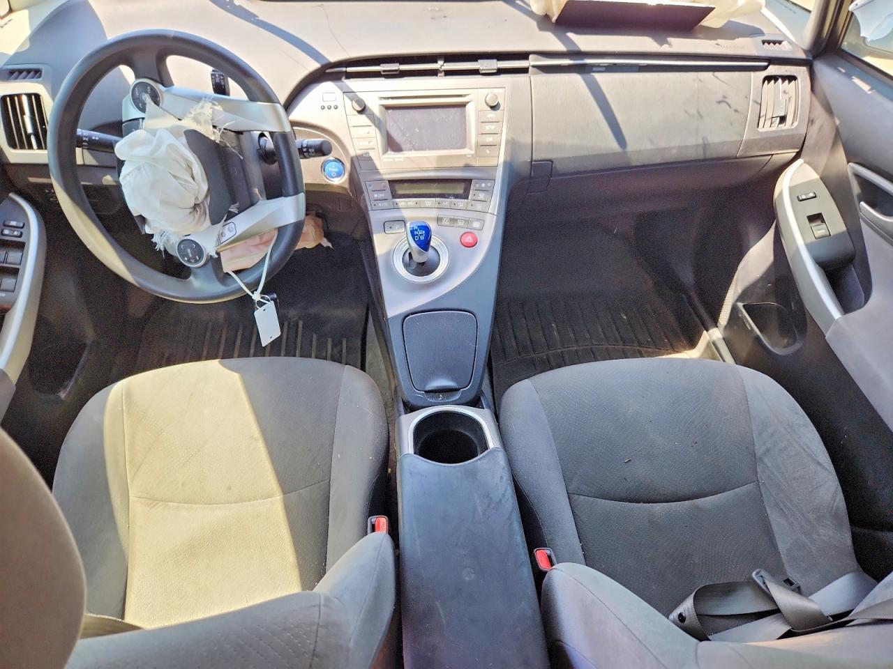 2015 TOYOTA PRIUS