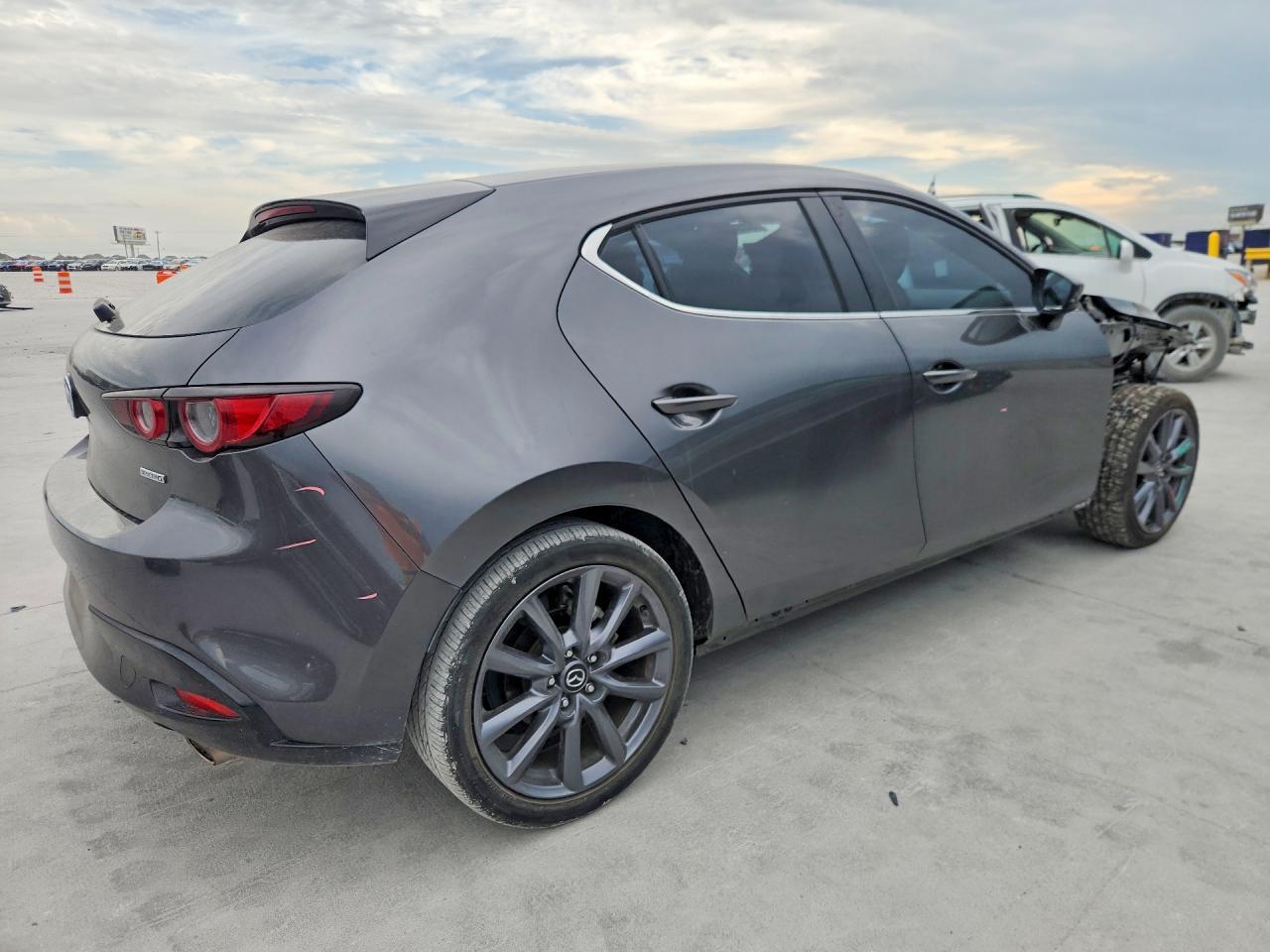 2021 MAZDA 3