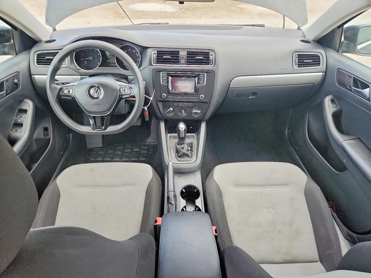 2017 VOLKSWAGEN JETTA