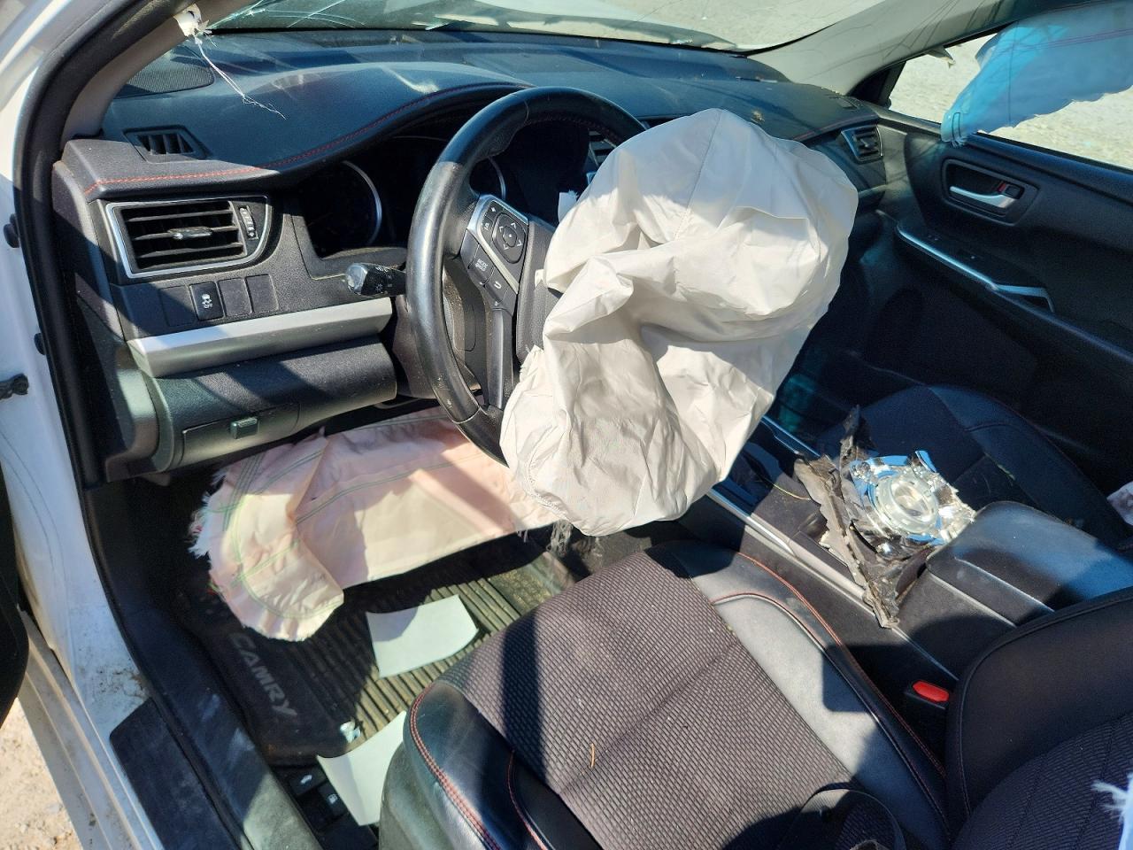 2016 TOYOTA CAMRY