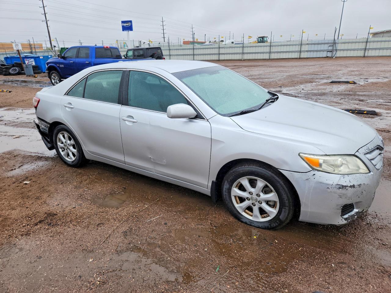 2011 TOYOTA CAMRY