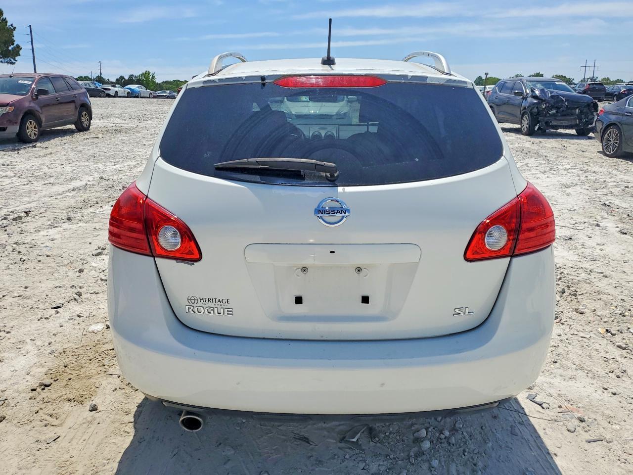 2010 NISSAN ROGUE
