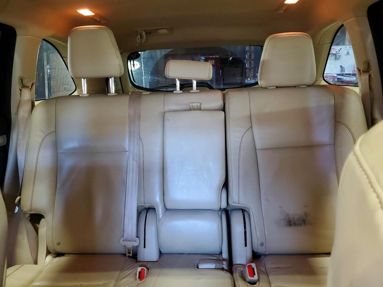 2014 TOYOTA HIGHLANDER