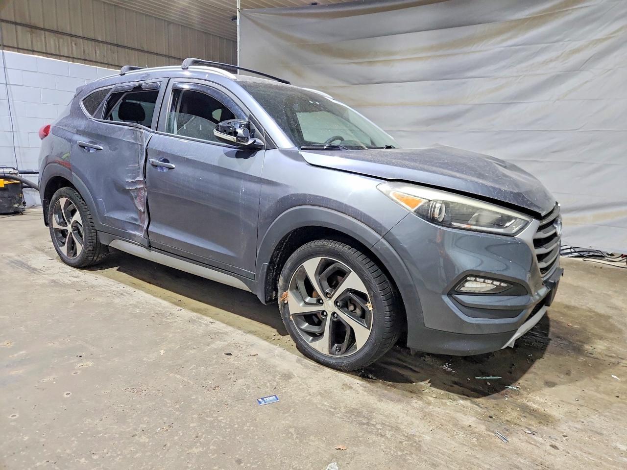 2017 HYUNDAI TUCSON