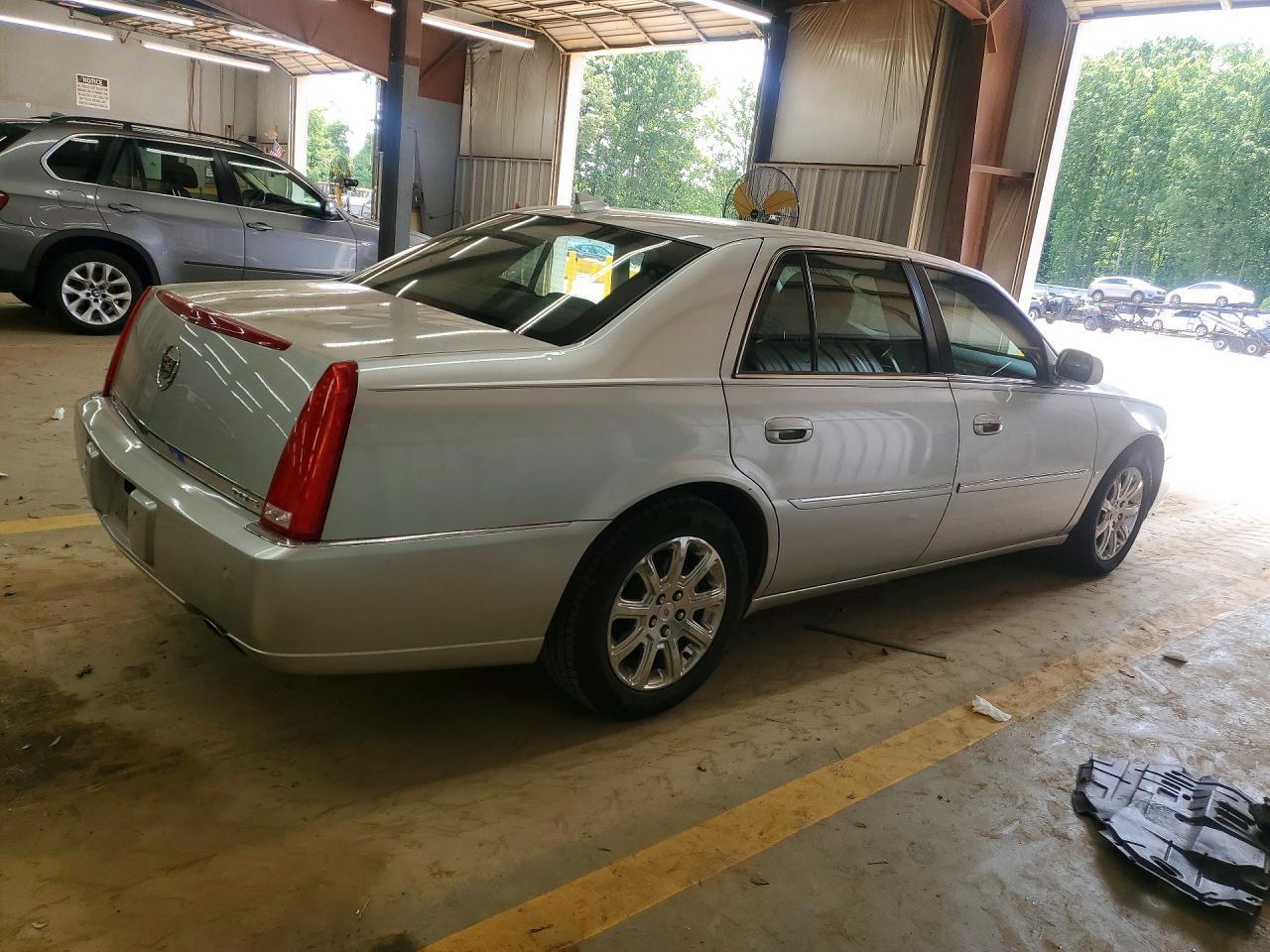 2009 CADILLAC DTS