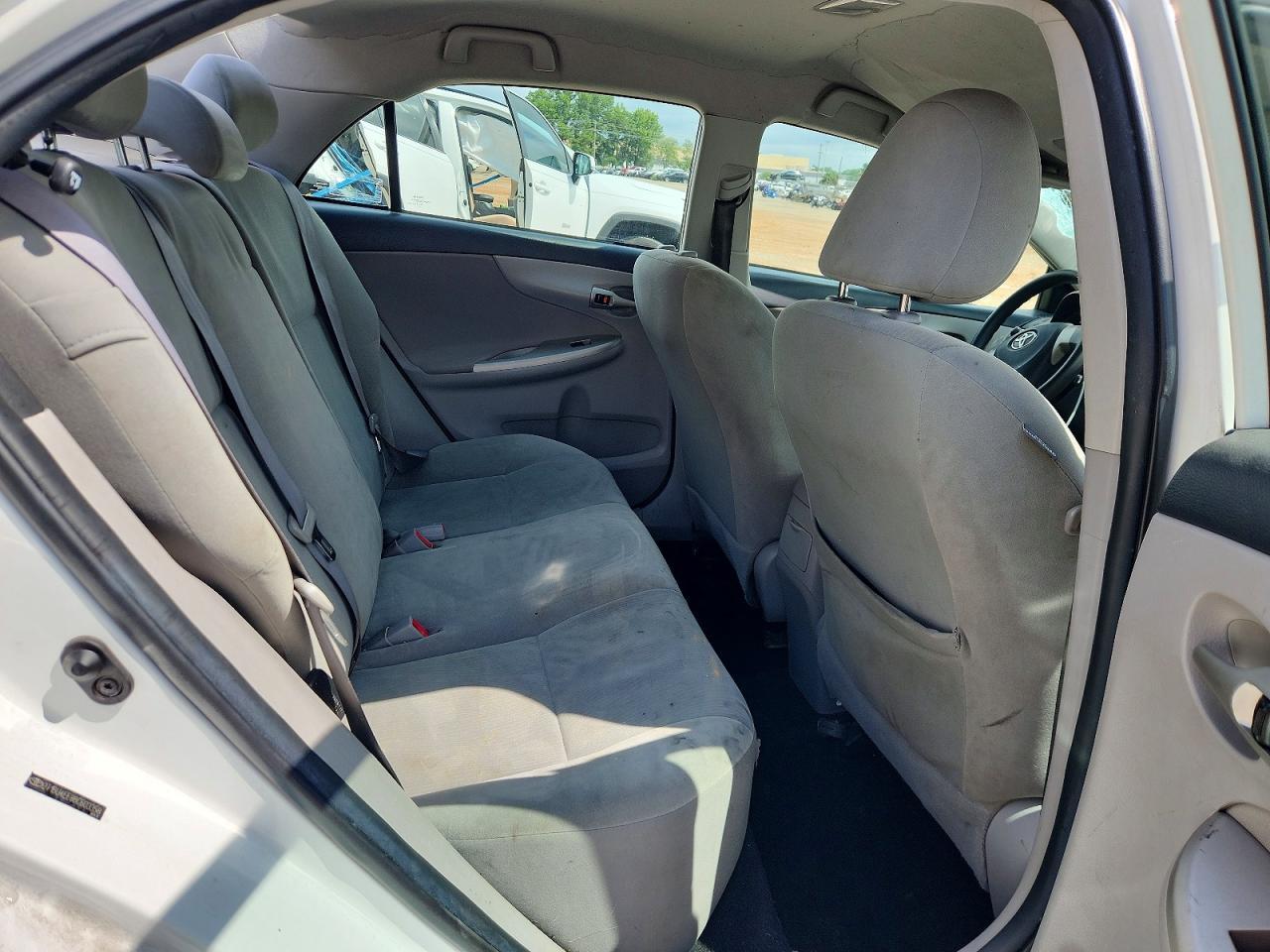 2011 TOYOTA COROLLA