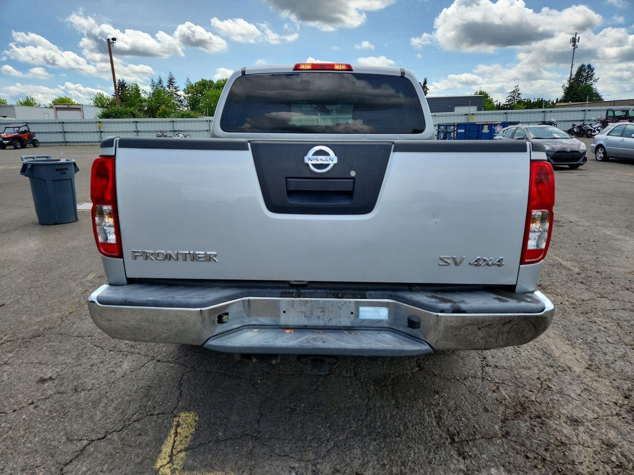 2012 NISSAN Frontier