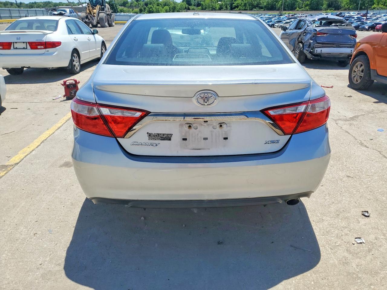 2015 TOYOTA CAMRY