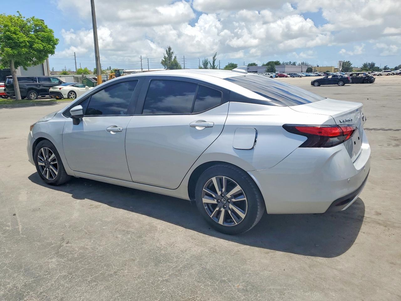 2020 NISSAN VERSA