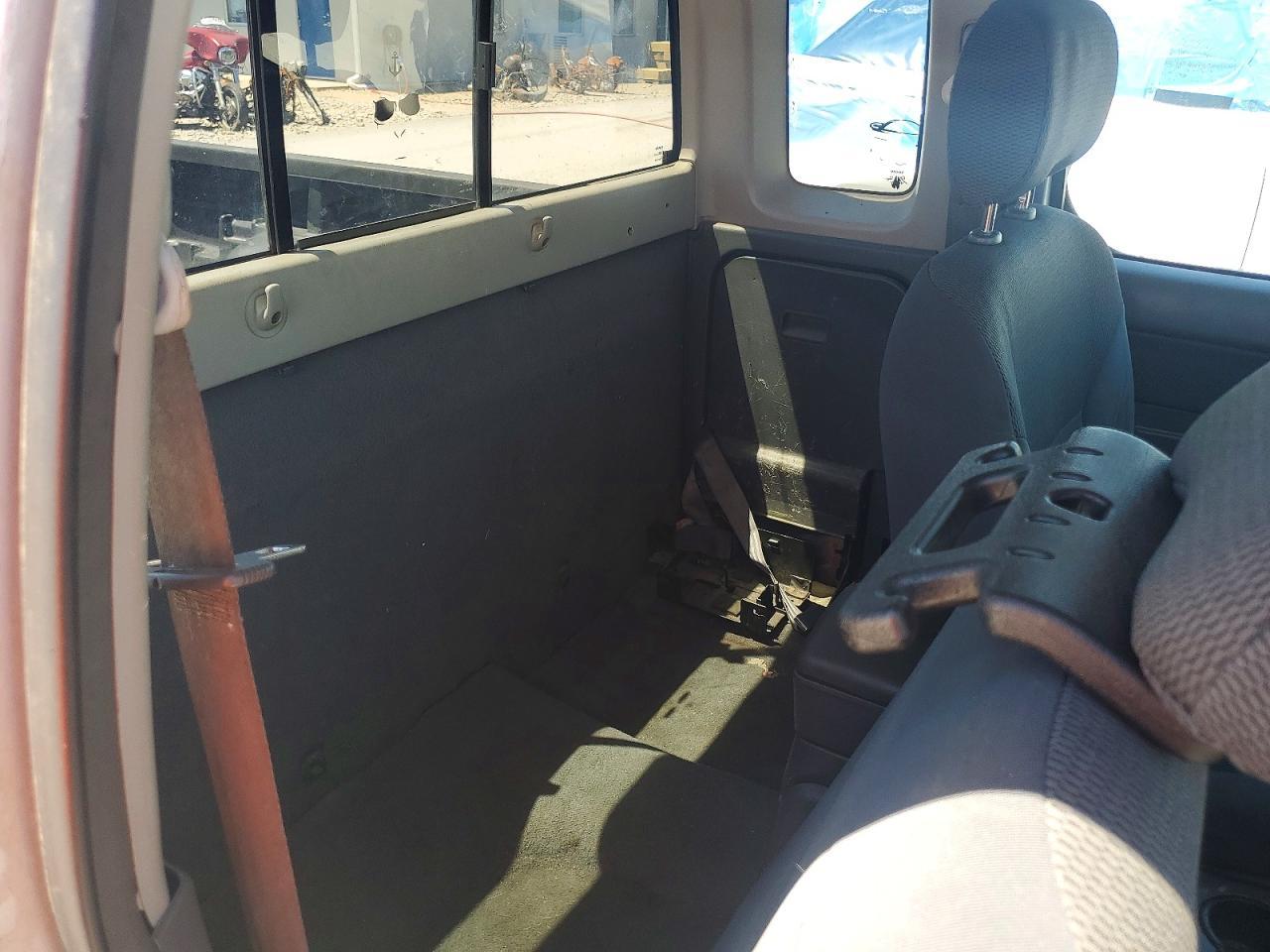 2002 NISSAN Frontier