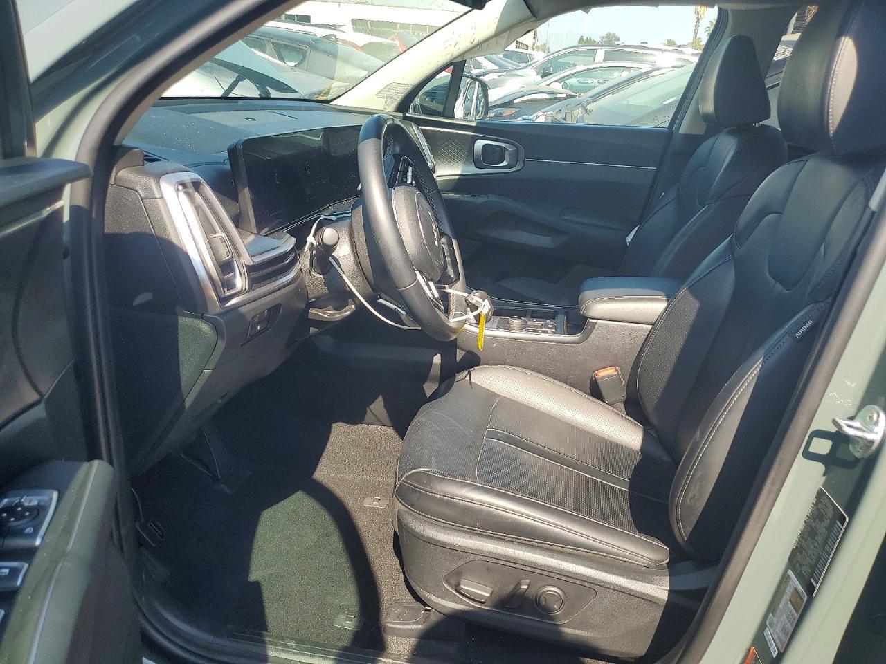2025 KIA SORENTO