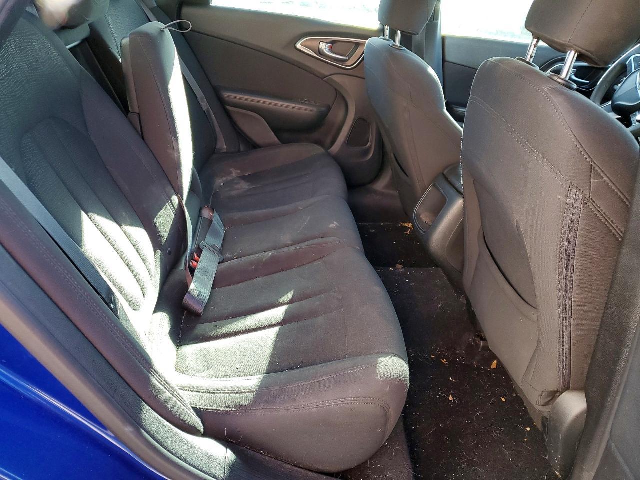 2015 CHRYSLER 200