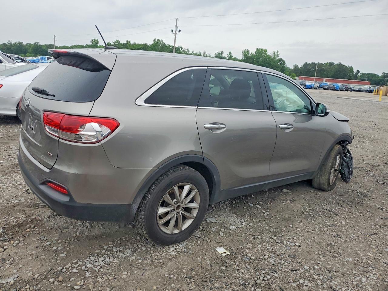 2017 KIA SORENTO