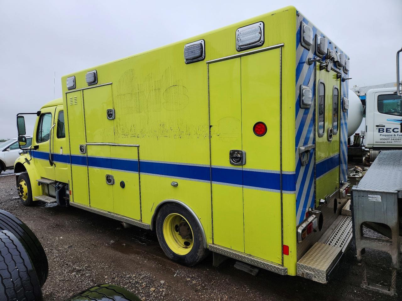 2018 FREIGHTLINER M2 106