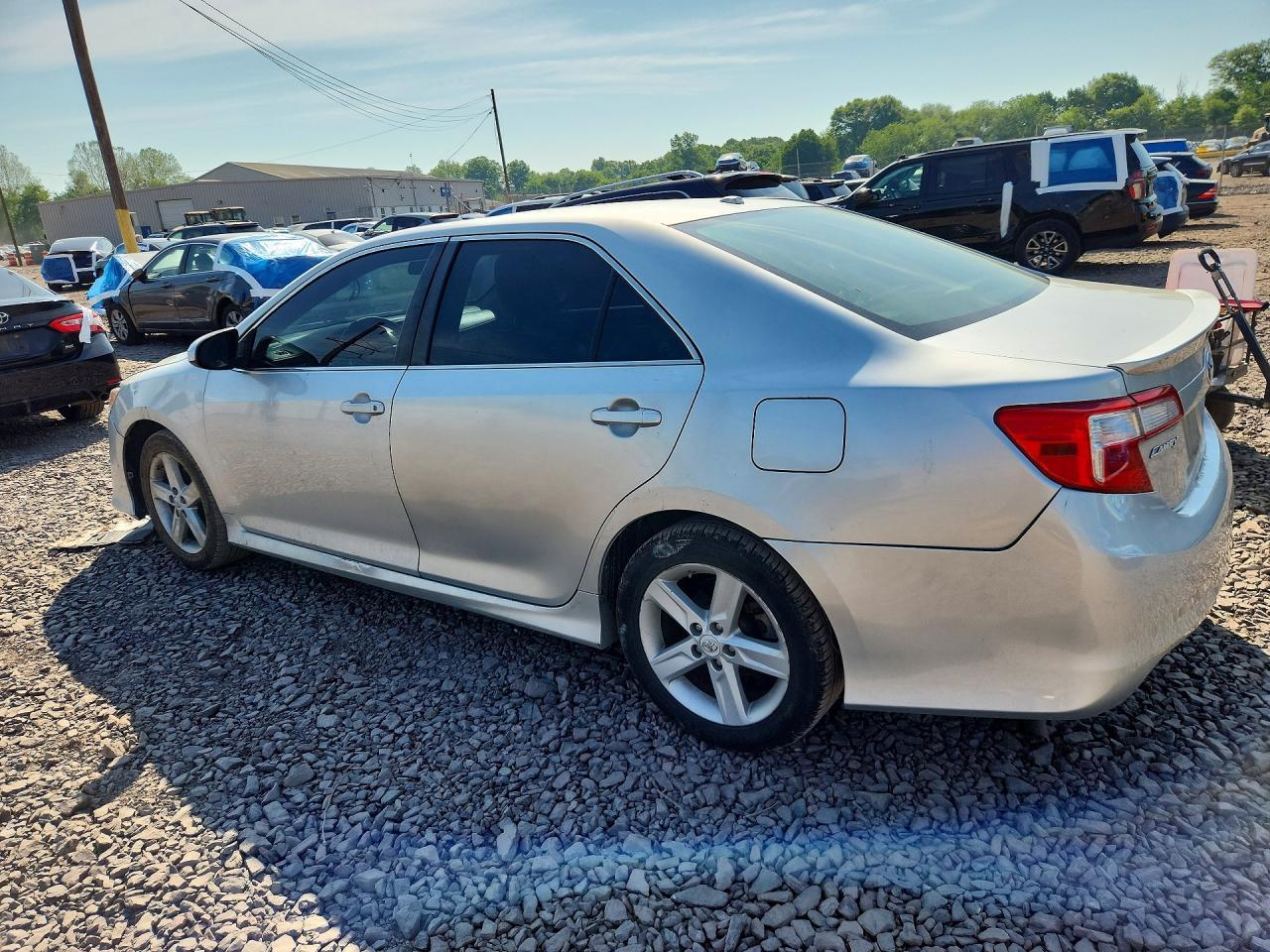 2013 TOYOTA CAMRY