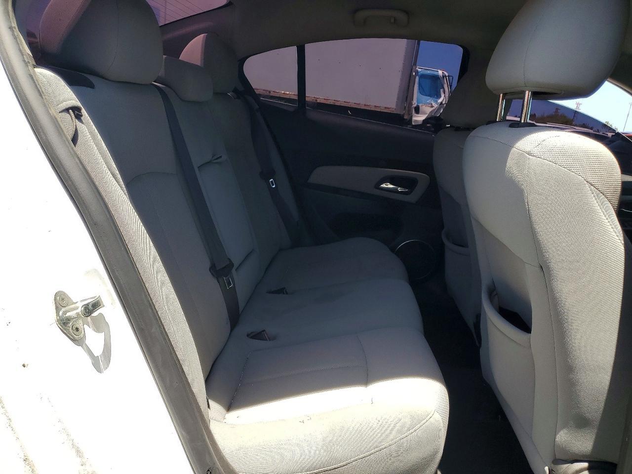 2011 CHEVROLET CRUZE