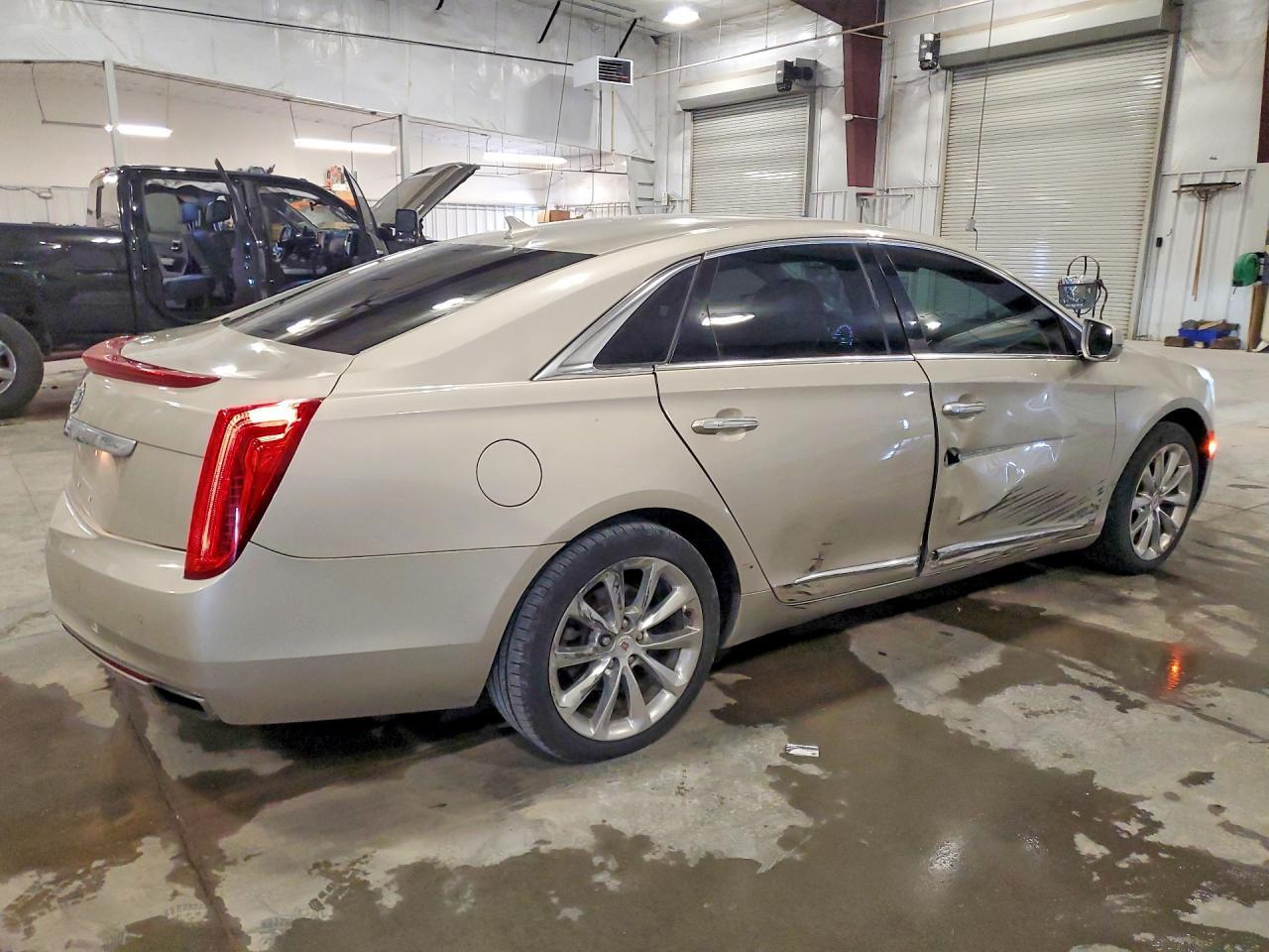 2013 CADILLAC XTS