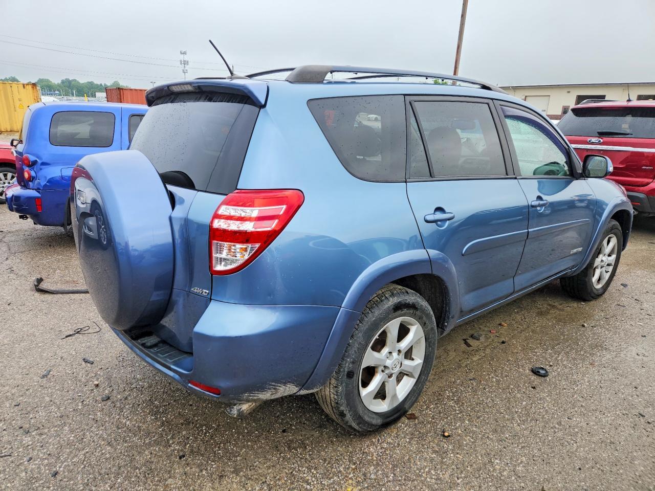 2011 TOYOTA RAV4