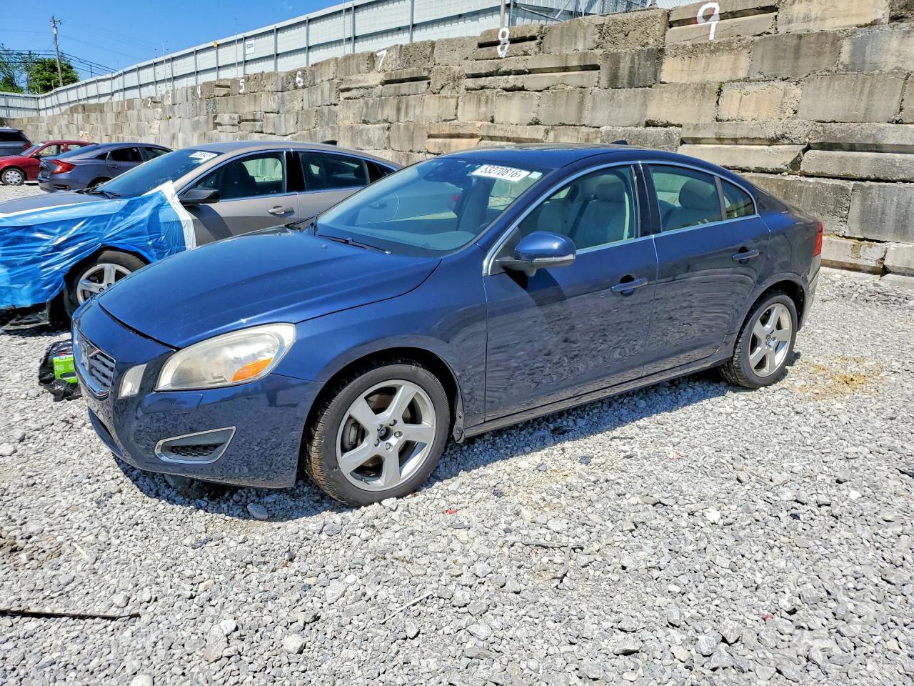 2013 VOLVO S60