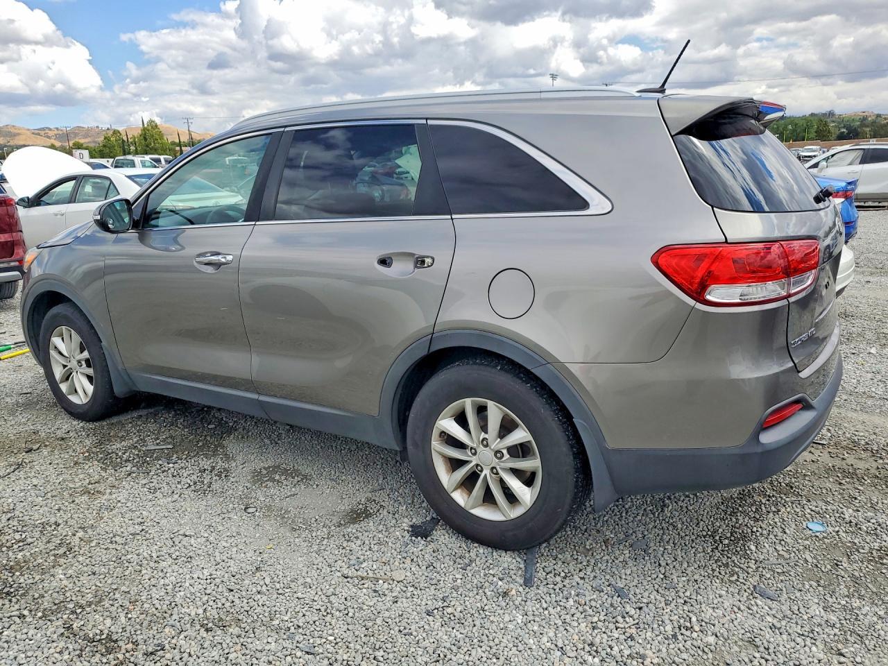 2017 KIA SORENTO