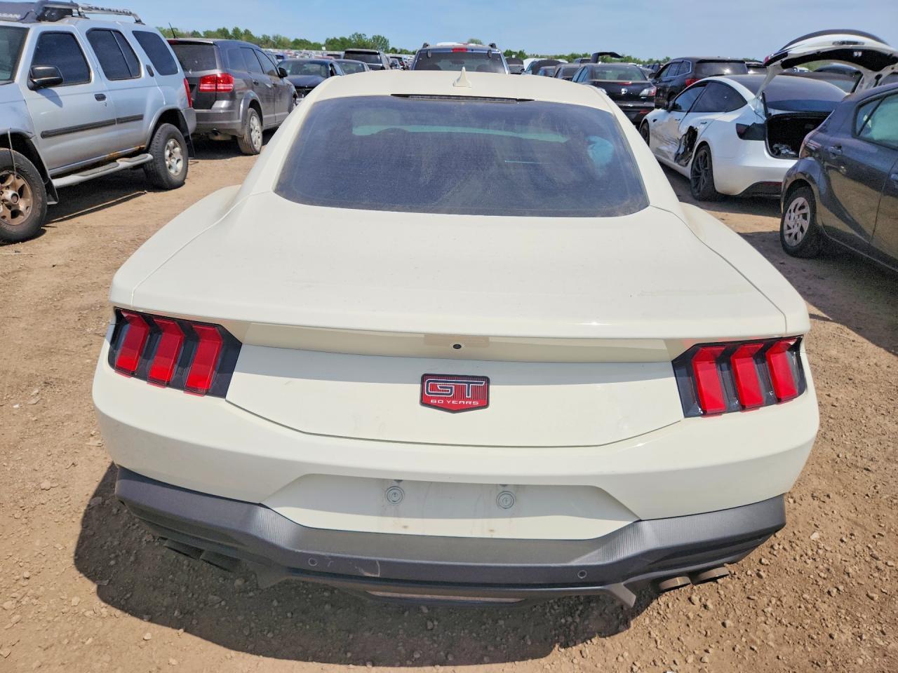 2025 FORD MUSTANG