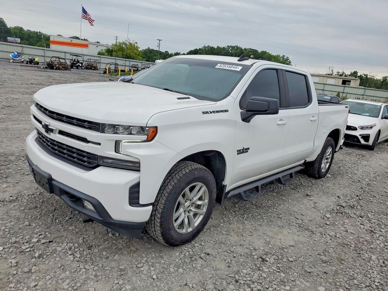 2021 CHEVROLET Silverado